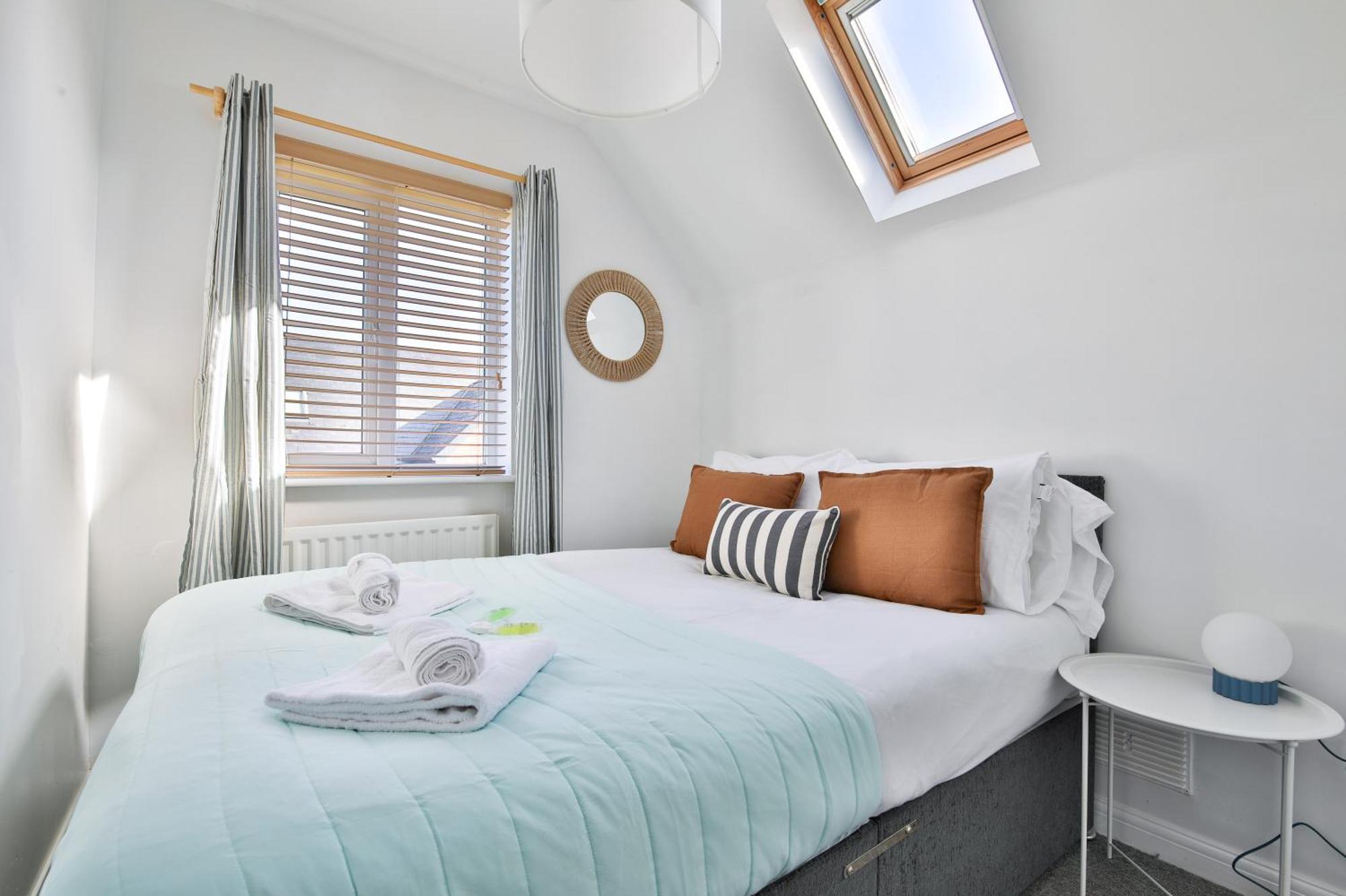 Stayright 2 Bed Beach House With Private Parking- Next To Barry Beach And Jackson Bay ภายนอก รูปภาพ